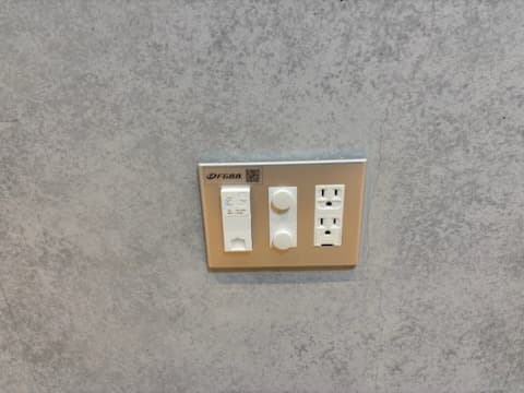 Room image 11
