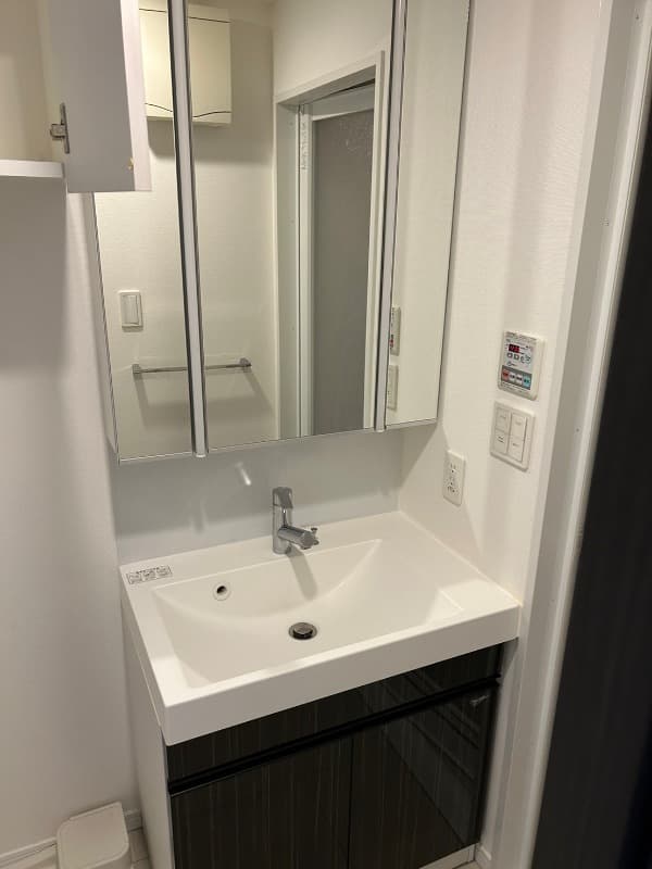 Room image 12