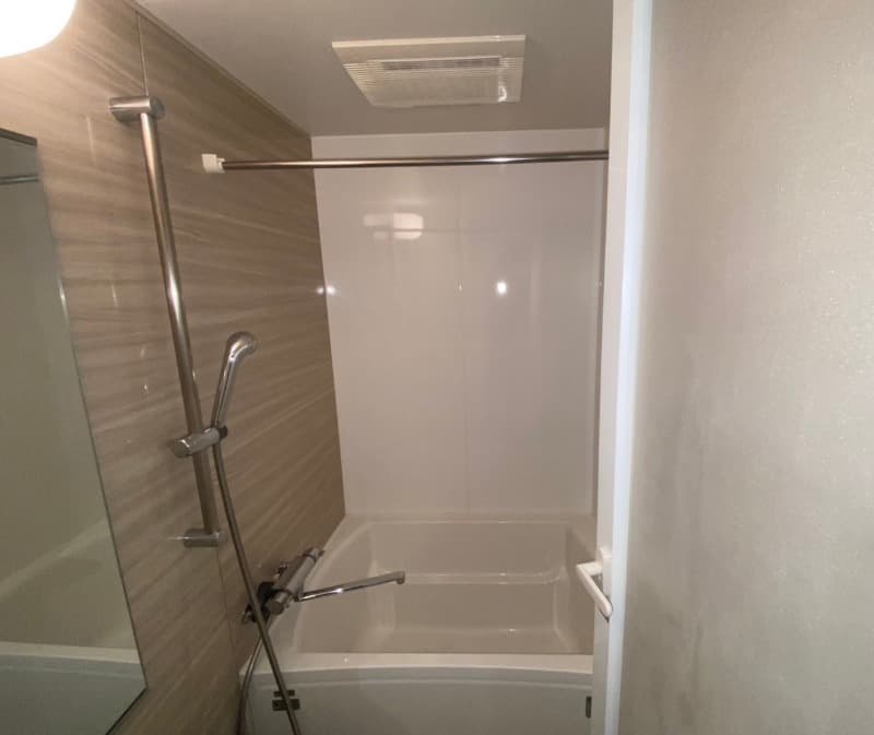 Room image 15