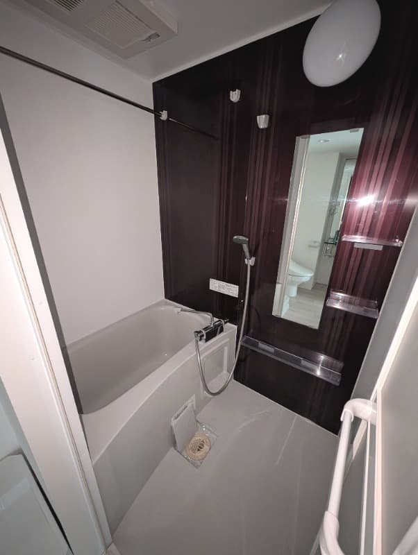 Room image 13