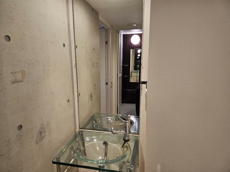 Room image 15