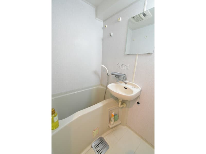 Room image 11