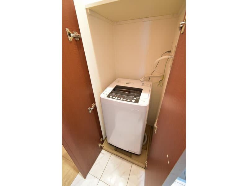 Room image 15