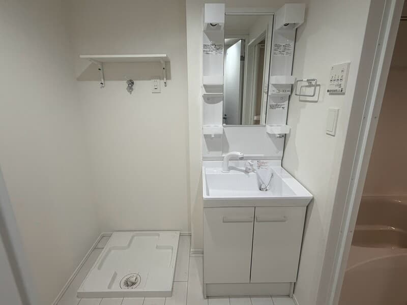 Room image 11