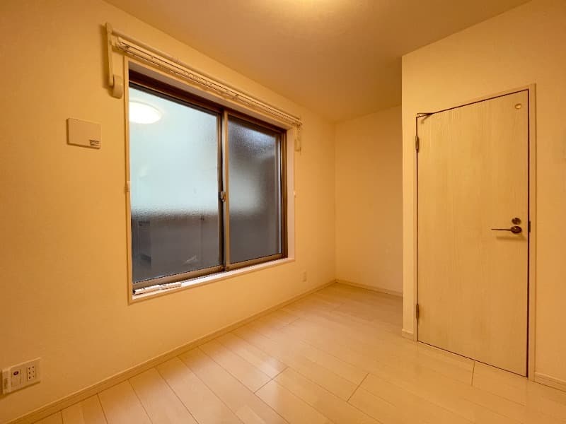 Room image 13