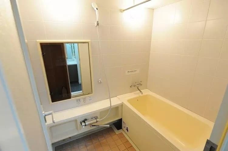 Room image 13