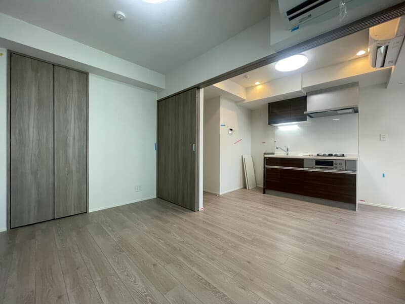 Room image 10