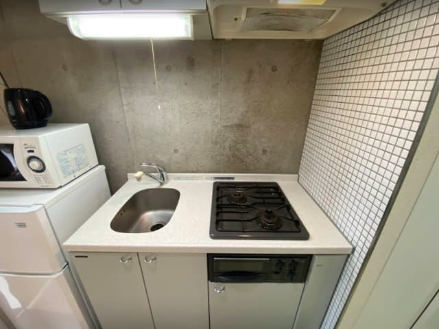 Room image 8