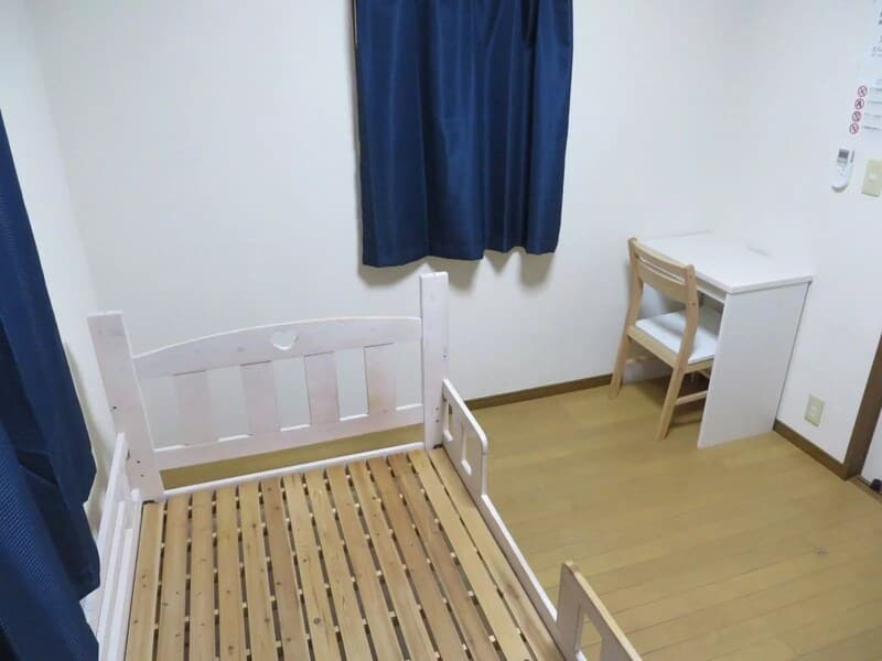 Room image 10
