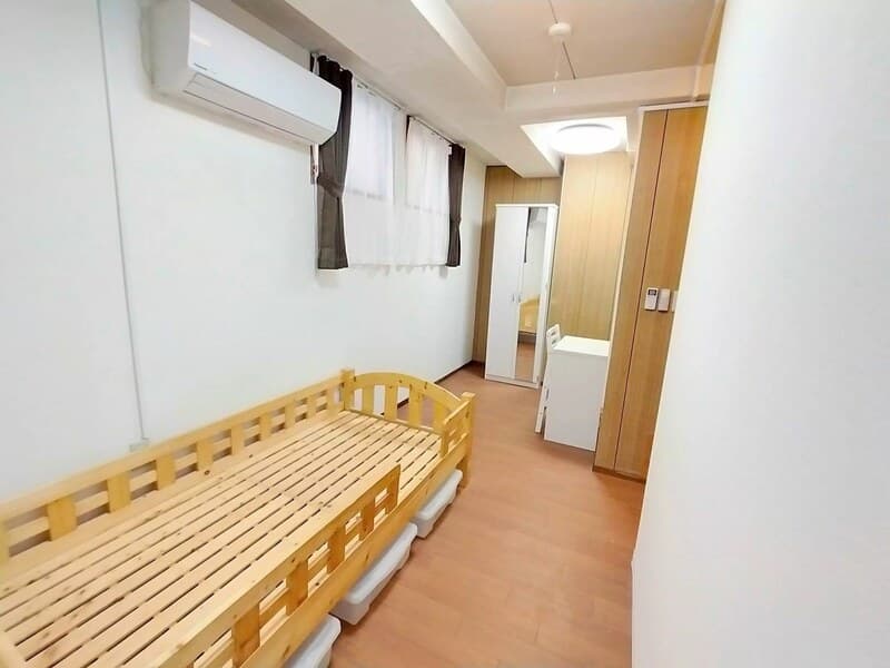 Room image 9
