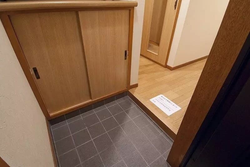 Room image 10