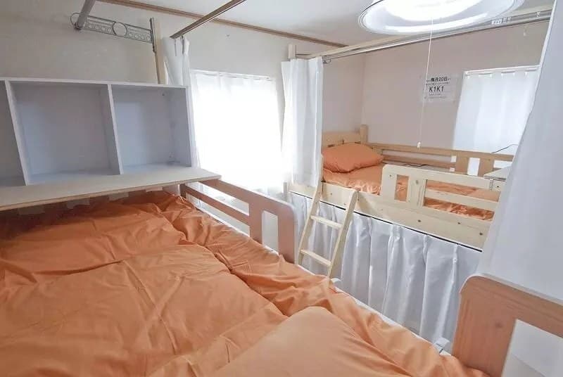 Room image 13