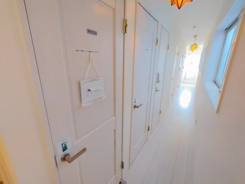 Room image 15