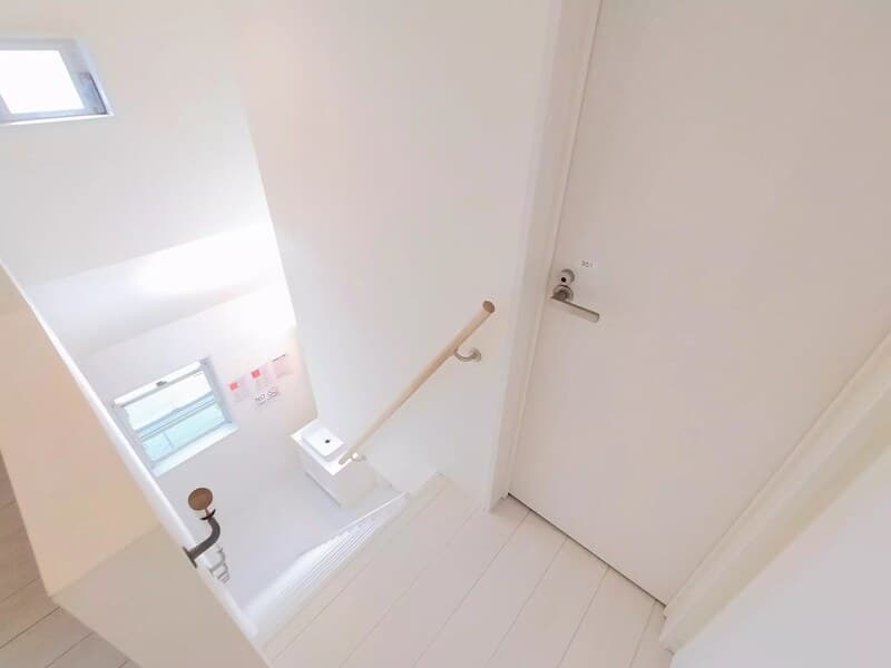 Room image 16