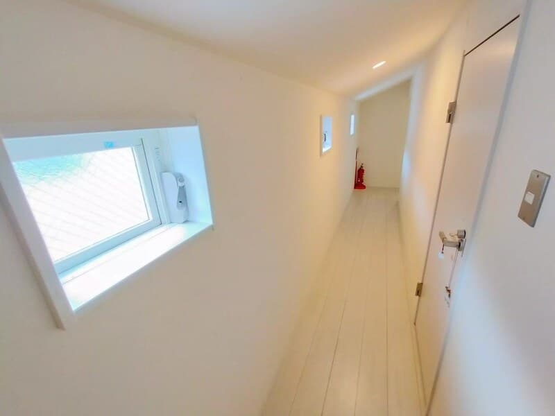 Room image 16