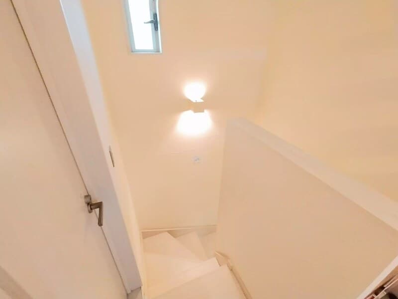 Room image 12
