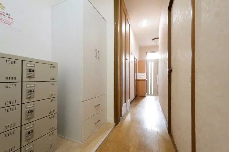 Room image 11