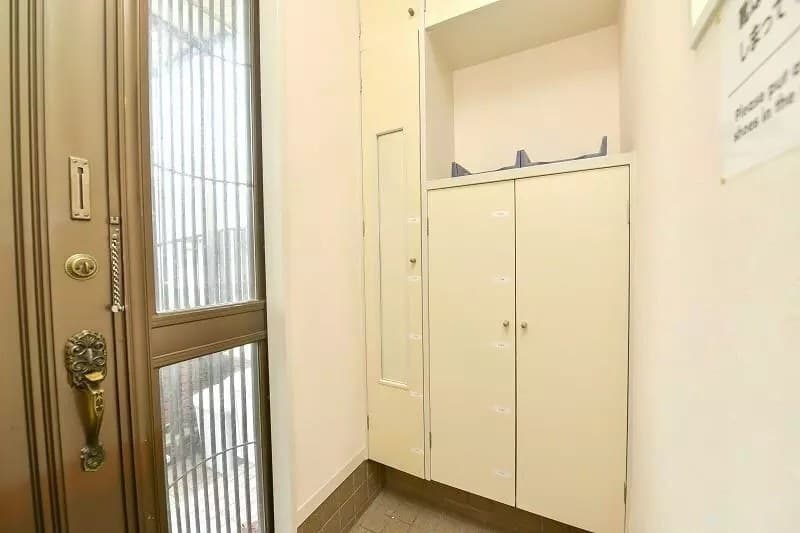 Room image 9