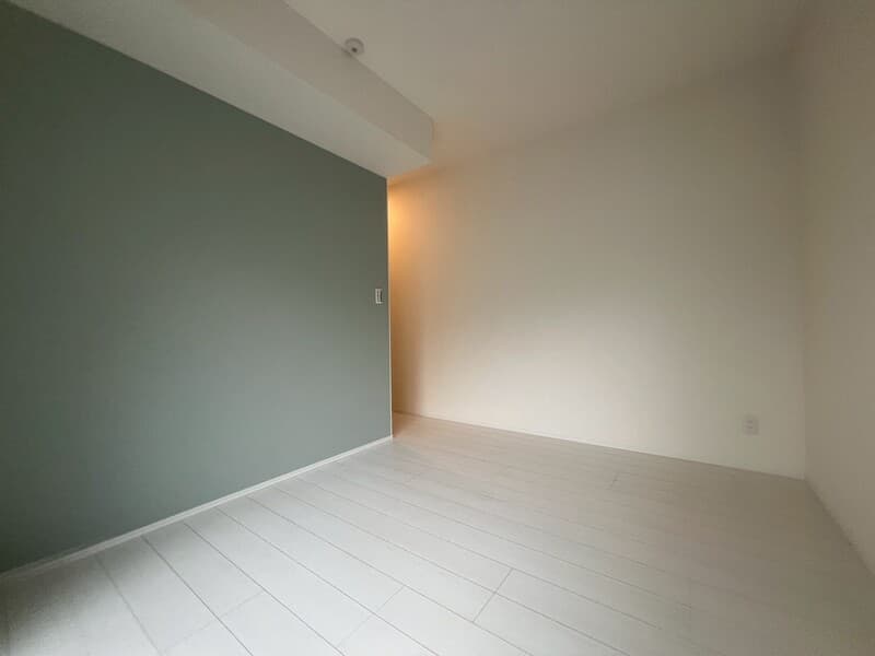 Room image 11