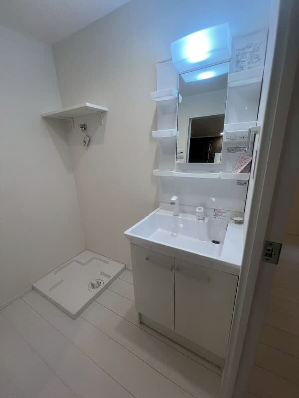 Room image 14