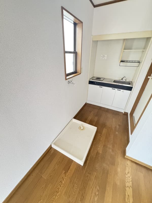Room image 9