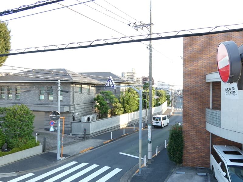 Room image 12