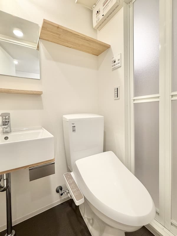 Room image 10