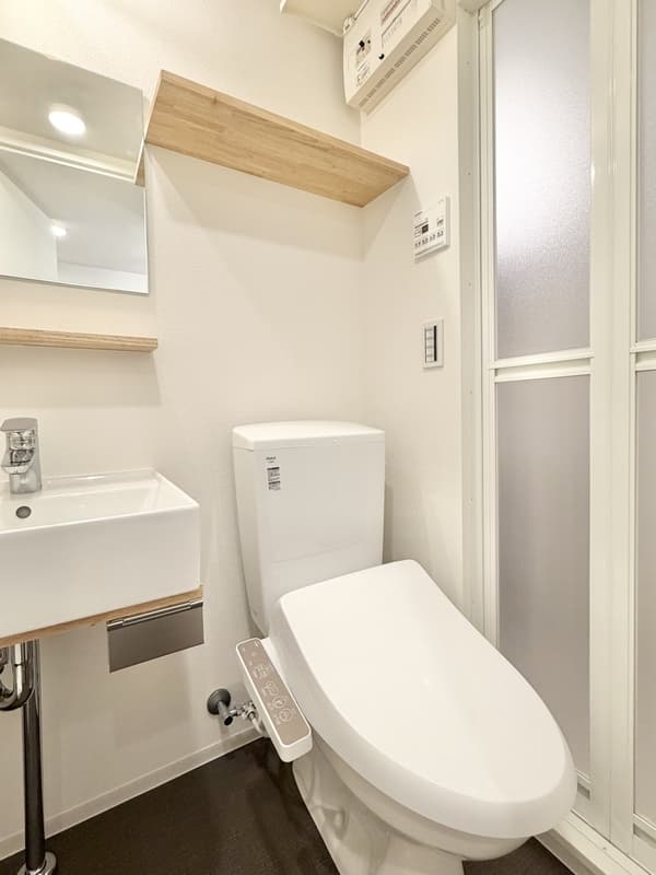 Room image 11