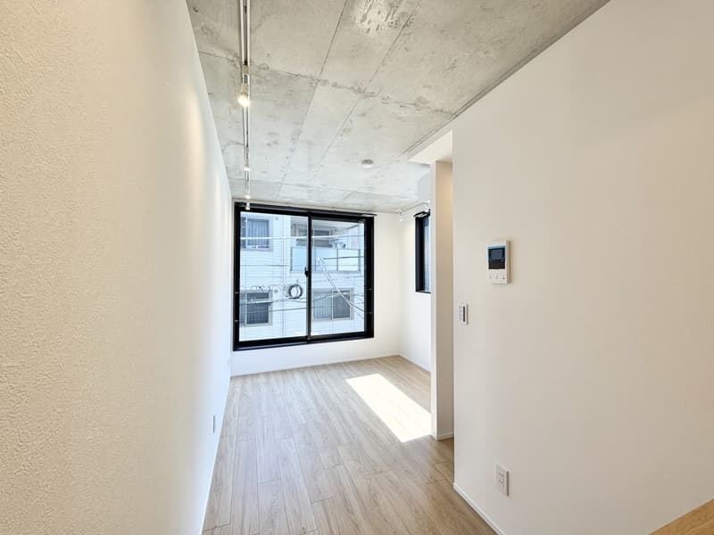 Room image 9
