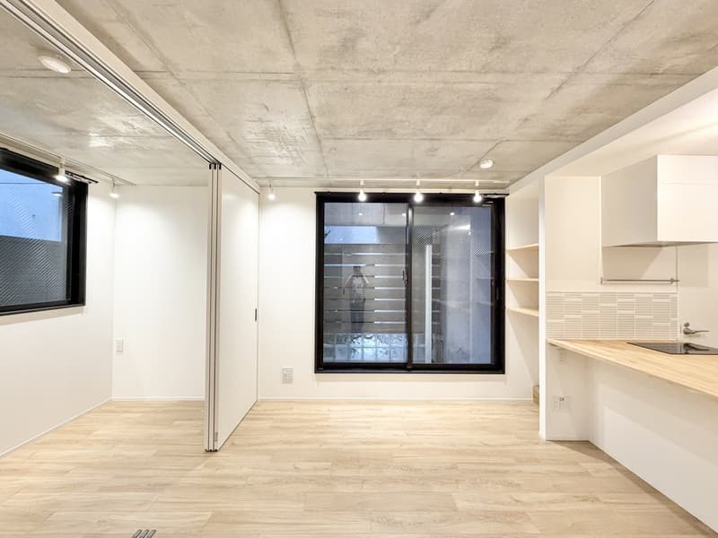 Room image 8