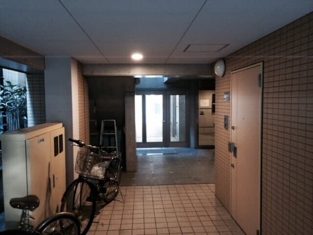 Room image 15