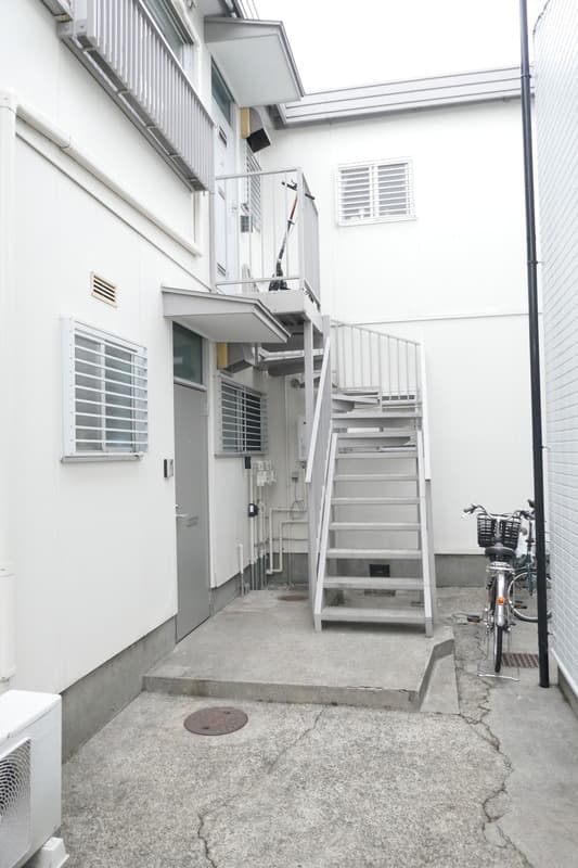 Room image 12
