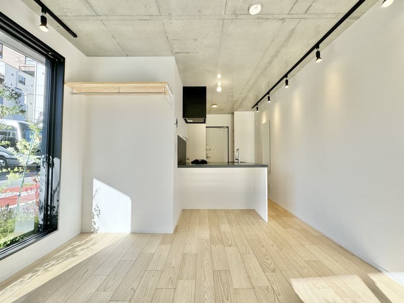 Room image 8