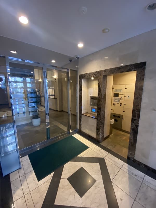Room image 11