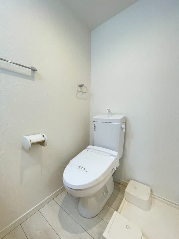 Room image 9