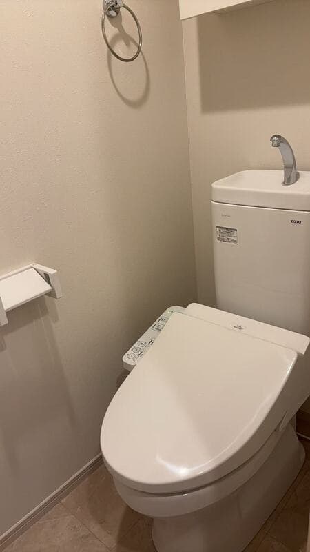 Room image 11