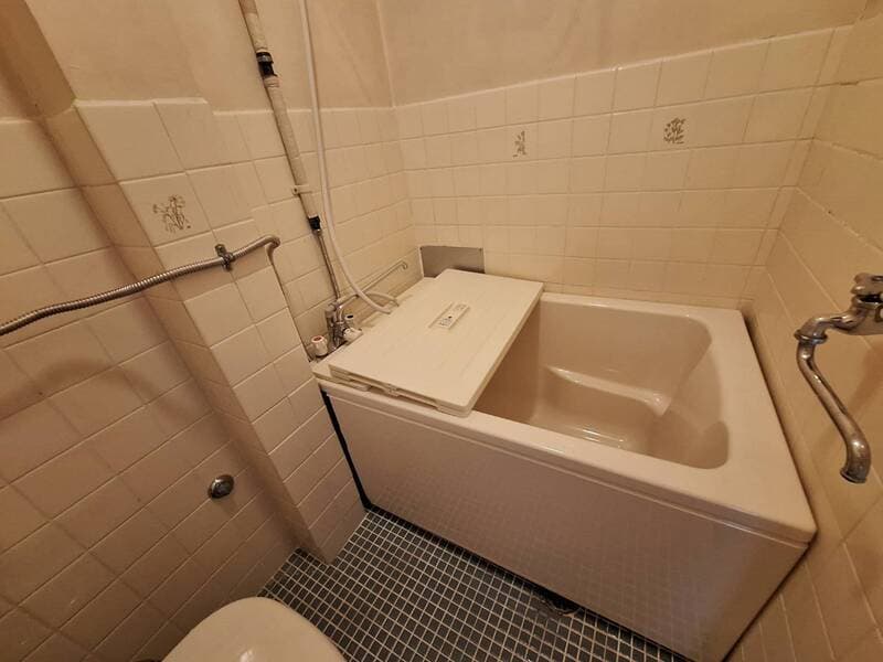Room image 10