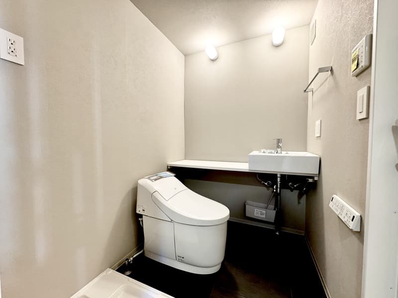 Room image 11
