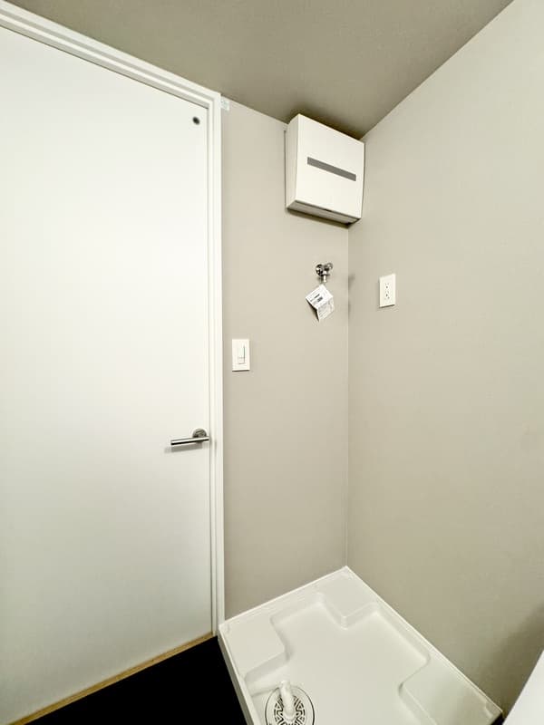 Room image 12