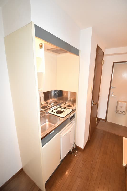 Room image 13