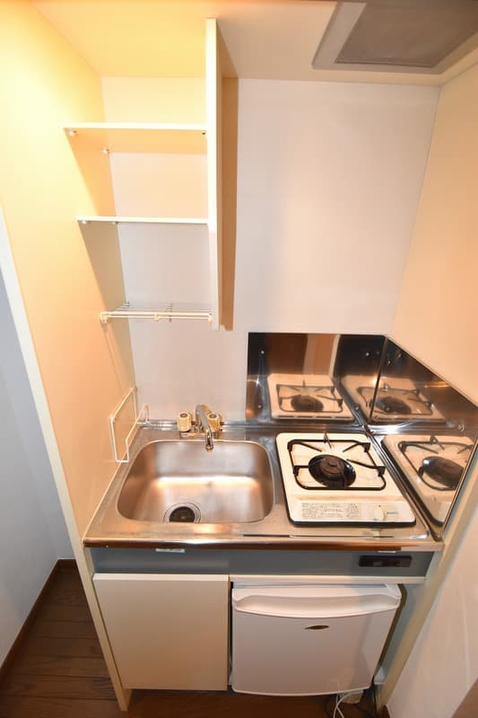 Room image 8