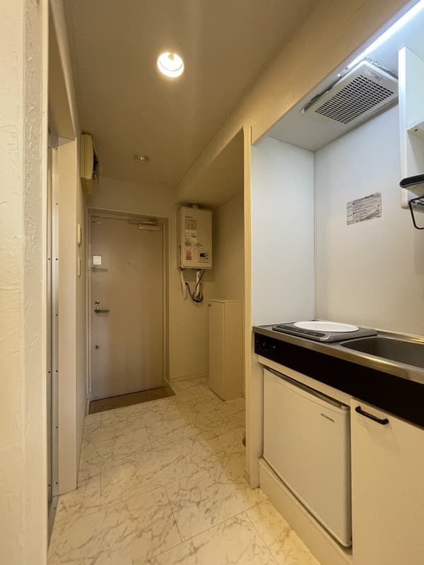 Room image 10