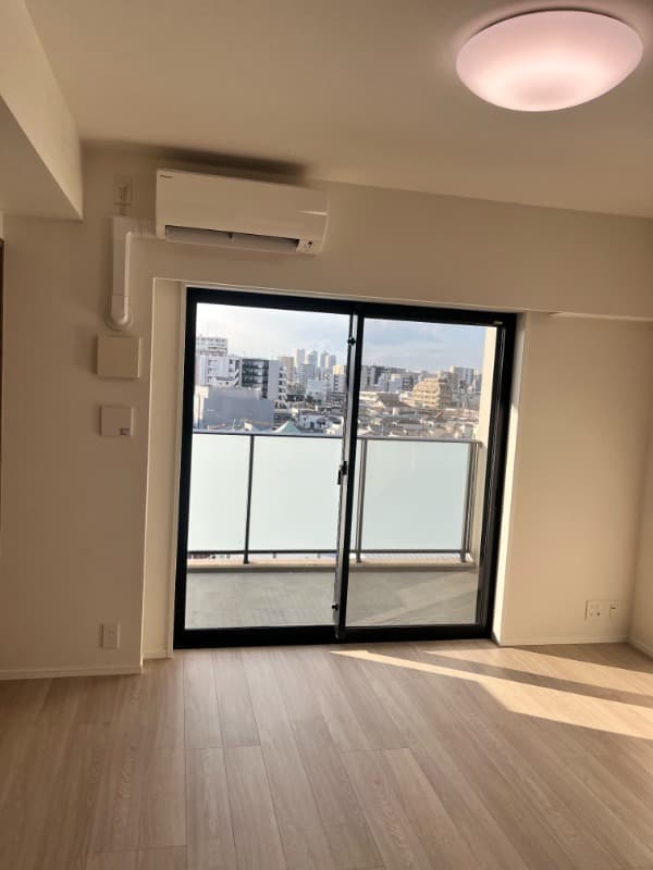 Room image 9