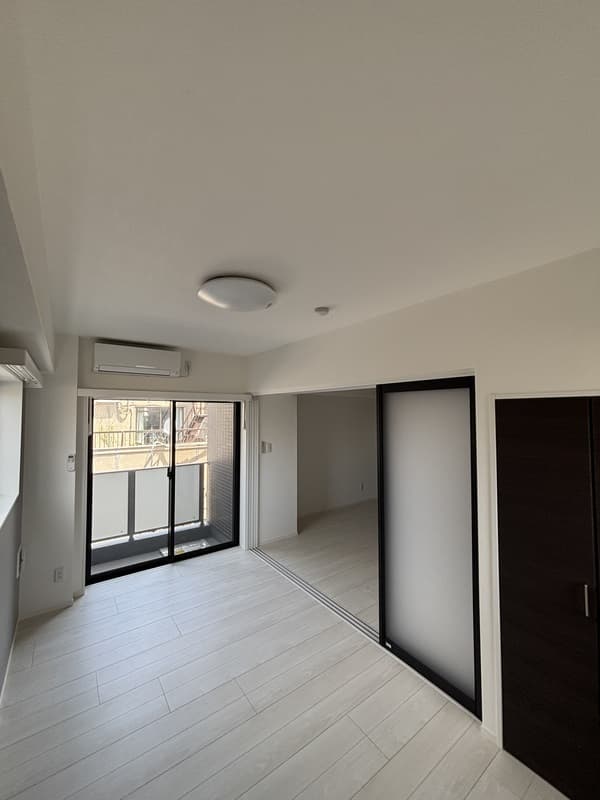 Room image 14