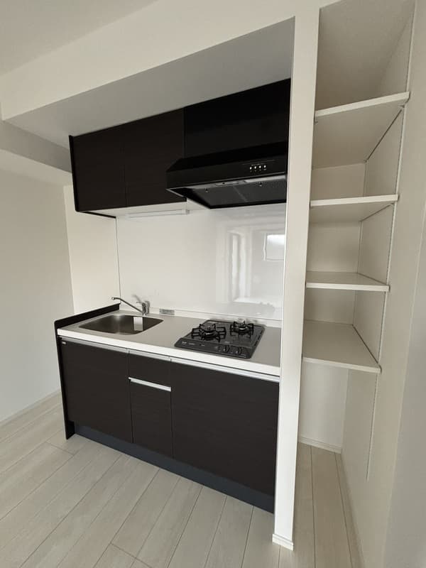 Room image 15