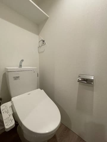 Room image 9