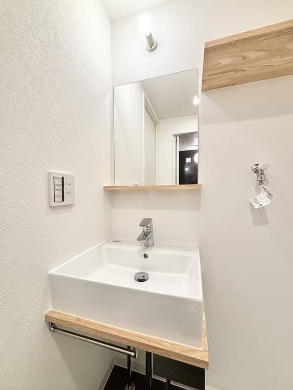 Room image 11