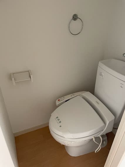 Room image 8