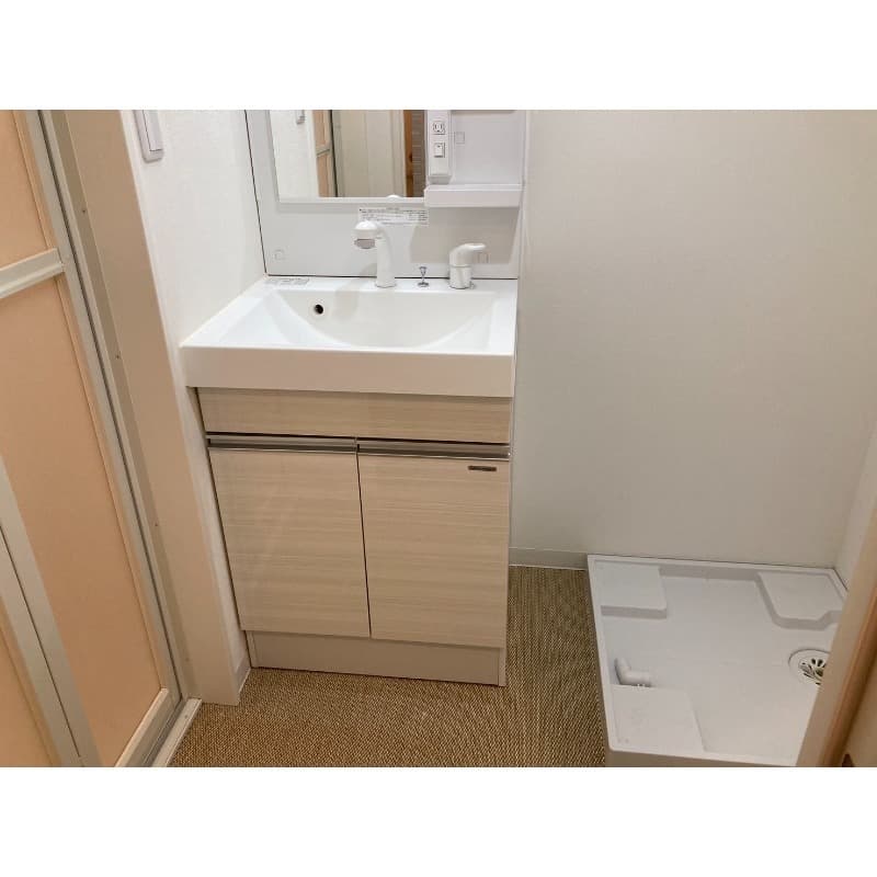 Room image 15