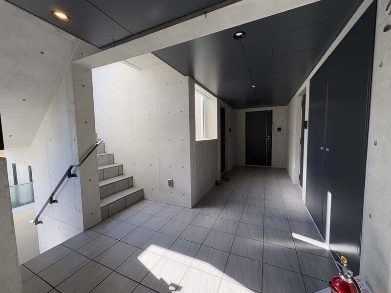 Room image 13